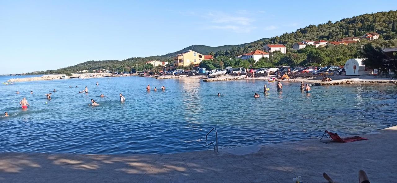 Apartments Kornati Ždrelac 외부 사진